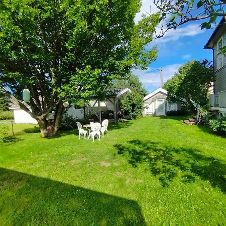 In The Garden Casa de hóspedes Hokksund